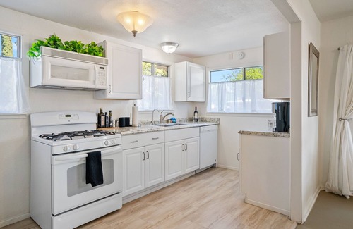 Templeton Casa | Welcome Home to Main Street Templeton with Porch Views
