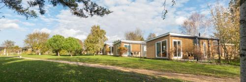Breezand Chalet De Esquí | Welcome in - Chalet Vakantiepark Fort den Haak - huisdier toegestaan