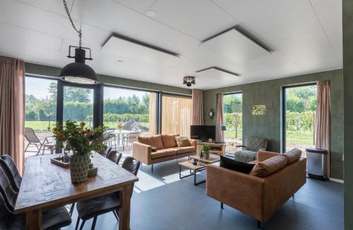 Municipality of Veere Casa | Welcome in - Vakantiehuis 6 en 12 personen, Vroondijk in Vrouwenpolder
