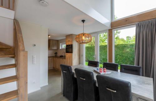 Burgh-Haamstede Casa | Welcome in - Vrijstaande vakantiewoning De Zonnestraal met ruime tuin - Burgh Haamstede
