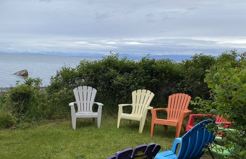 Comox Casa | Welcome Kye Bay Nest at the beach - relax, restore, and explore. H820823952