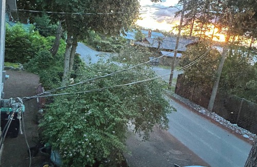 Comox Casa | Welcome Kye Bay Nest at the beach - relax, restore, and explore. H820823952