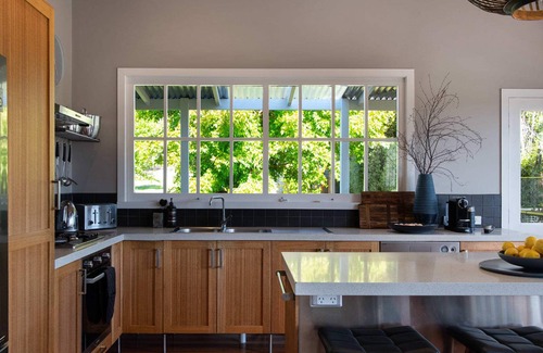 Shepherds Flat Casa | Welcome Paddock Solar Pool & Spa- Great for Summer