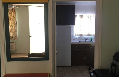 Desert Hot Springs Apartamento | Welcome to a laid back mineral water spa hotel.