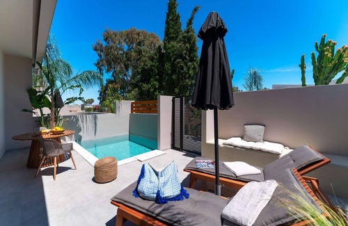 Ixia Apartamento | Welcome to Afesou Suites, your perfect sanctuary in the stunning coastal area of Ixia, Rhodes.
