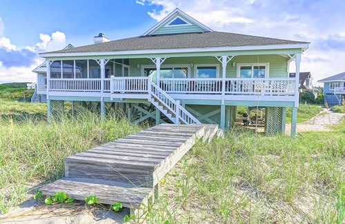 South Beach Casa | Welcome to Atlantic Bliss on Bald Head Island’s South Beach. Ocean Front!