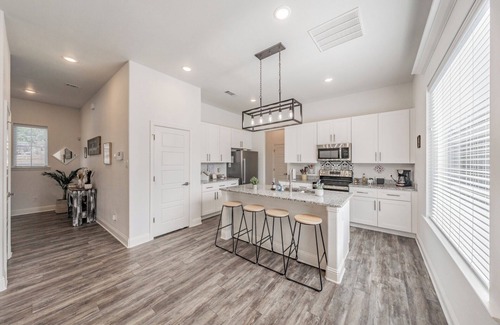 Fort Worth Casa | Welcome to Cowtown Casita - close to the Stockyards, Billy Bob's and more!