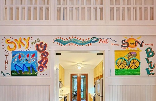 Seaside Cabaña | Welcome to Idlewild South! Steps to both downtown and the beach.