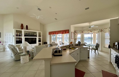 Burnt Store Villa | Welcome to Lake Residence