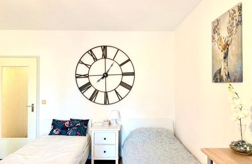 Region Hannover District Apartamento | Welcome to Messe! Two-bedroom SmartApartment &Balcony