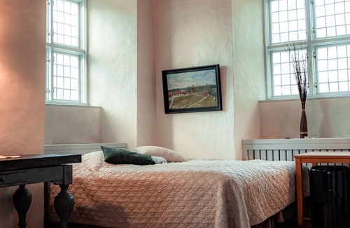 Sigtuna Otro | Welcome to Mr Charles most prestigious castle!