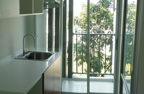 Ramkhamhaeng Condominio | Bienvenido a NatGuestHouse, que te permitirá relajarte antes de volar