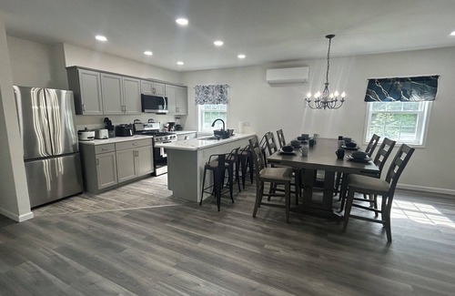 New Paltz Casa | Welcome to New Paltz. Charming 3-bedroom house with AC, WIFI,