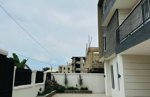 Teshie Apartamento | Bienvenido a Ninamo Suites