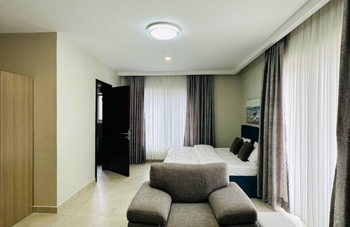 Teshie Apartamento | Bienvenido a Ninamo Suites
