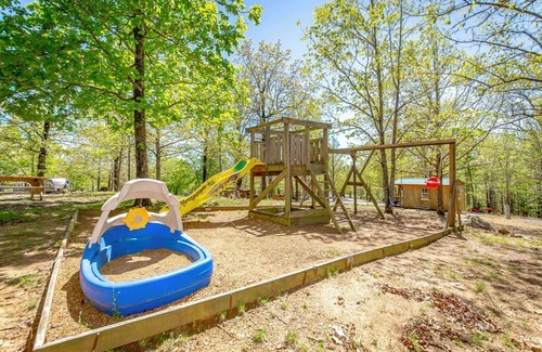 Edgemont Cabina | Welcome to our charming tiny house cabin at Blue Clouds Resort!