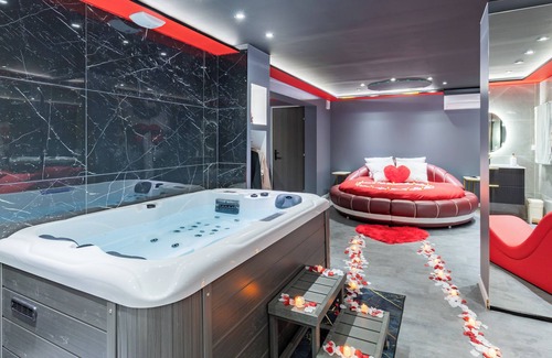 Pamiers Apartamento | Welcome to Pamiers Secret Night.