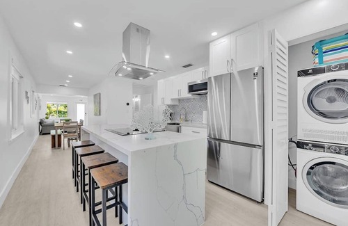 Riverside Park Casa | Welcome to Paradise! Secluded 4 bed, 3bath, pool.