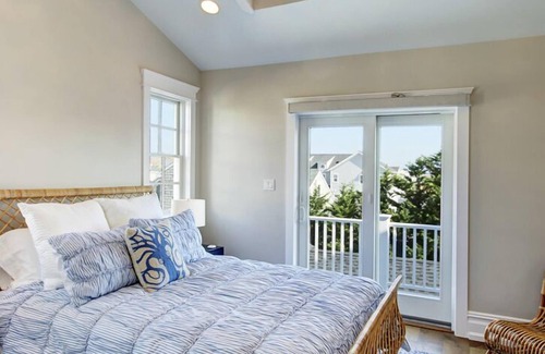 Stone Harbor Casa | Bienvenido al paraíso en Southern Stone Harbor. Los humedales sin obstrucciones del suroeste y las vistas de la bahía abundan desde estos 4,000 s. F. 6 habitaciones, 6 baños completos,