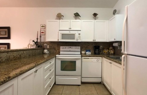 Alice Town Villa | Bienvenido a Paradise, Beautiful 2/2 Villa, 3rd. Vistas del piso de agua