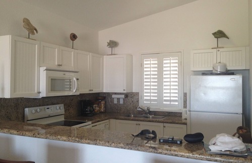 Alice Town Villa | Bienvenido a Paradise, Beautiful 2/2 Villa, 3rd. Vistas del piso de agua