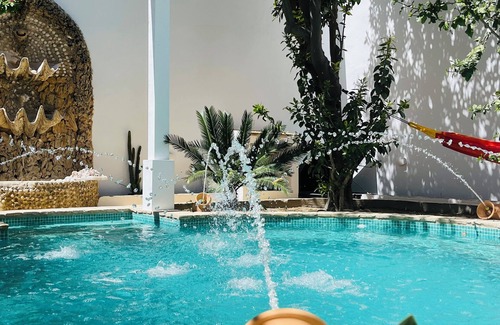 Puerto Real Casa | Casa senorial con jardin y piscina privada en el casco historico de Puerto Real