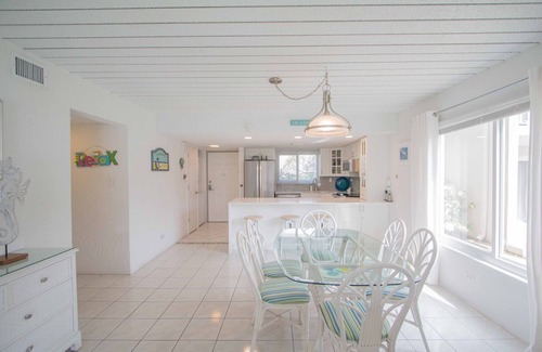 Seven Mile Beach Condominio | Tu casa de vacaciones en la playa te espera! Echa un vistazo a nuestras tarifas de septiembre / octubre de 2019!
