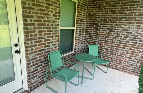 Shreveport Casa | Welcome to Relaxation - Spacious, Comfy and Family Friendly