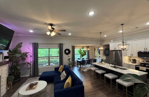 Batesville Casa | Welcome to Riverwood Retreat – Your Peaceful Hilltop Escape!