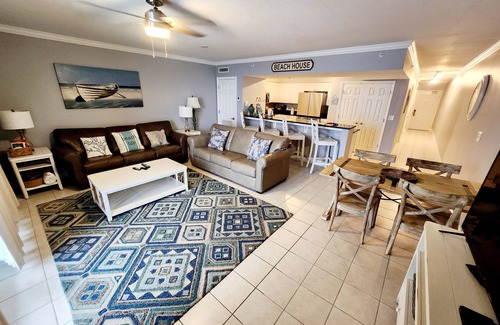 Panama City Beach Complejo | Welcome to Sunset View! Minutes to Pier Park. Right on the beach!
