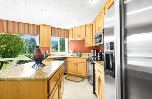 Welches Condominio | Welcome to the Fairway Forest Retreat – Your Mt. Hood Escape!