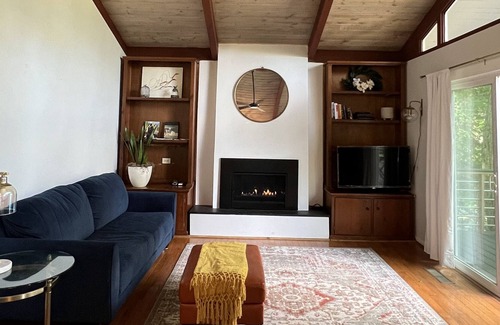 Royal Pines Casa | Welcome to the Acorn Cottage minutes from Biltmore & Asheville attractions!