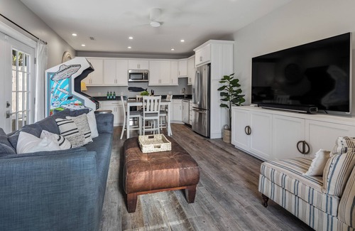 Minot Casa | Welcome to the "Beach Haus," a charming retreat 400' from Minot Beach!