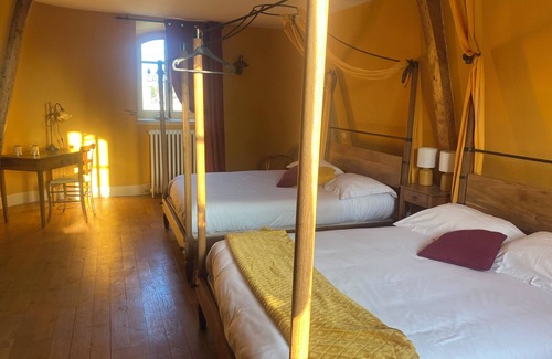 Machemont Otro | Welcome to the castle! Authenticity, charm and absolute calm.
