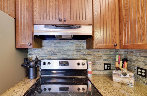 Hamlin Casa | Welcome to The Chalet Getaway in the Hideout!