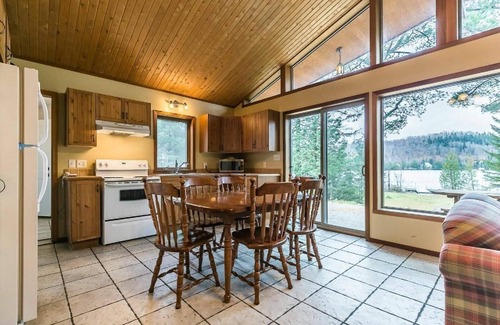 Chertsey Chalet De Esquí | Welcome to the Chalets du Lac Grenier
