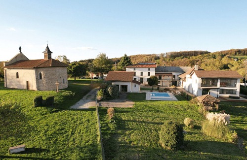 La Cote-Saint-Andre Casa | Welcome to the" Domaine des étoiles" Enjoy a moment of escape and fun!