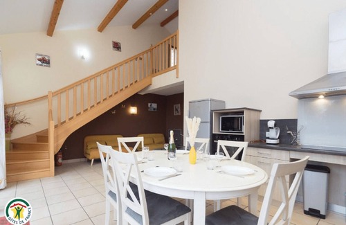 La Cote-Saint-Andre Casa | Welcome to the" Domaine des étoiles" Enjoy a moment of escape and fun!