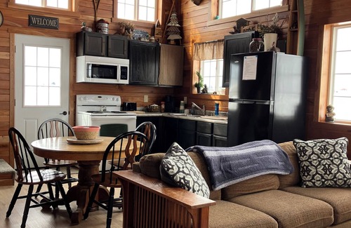 Vernon County Cabina | Welcome to The Fox Farm cabin