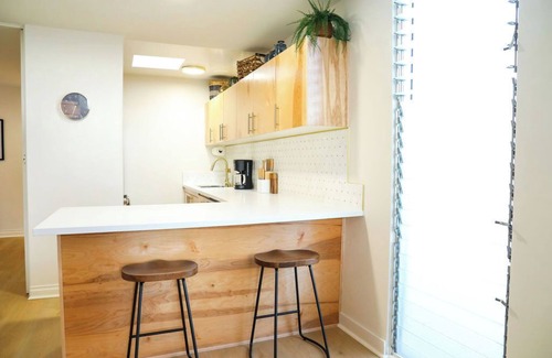 Mission Hills Apartamento | Welcome to The Hillside Hideaway! This unique rental offers two separate units, perfect for two families or couples vacationing together who want their own private space. Step inside to discover a one-of-a-kind blend of mid-century retro-chic.
