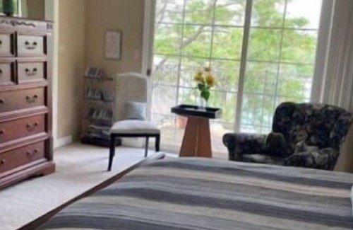 St. Clair Casa | Welcome To The Hilltop River House