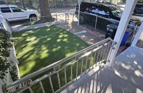 Queens Casa | Welcome to The Nest, Beautifully renovated 4 bedroom 2.5 Bath private property!