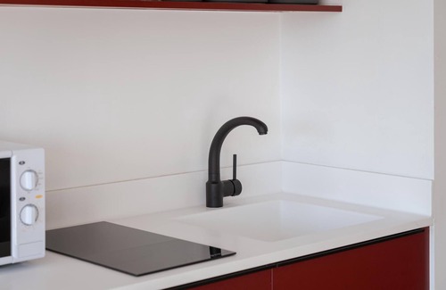Athens City Centre Apartamento | Welcome to the Syntagma Unique Penthouse, nested on Ermou Street.