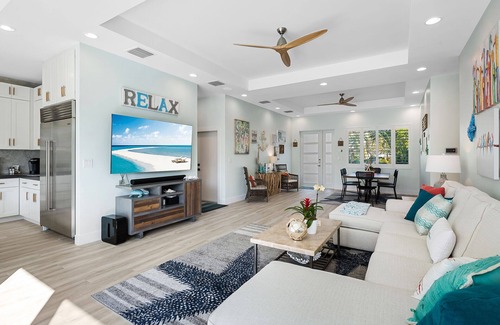 Coral Shores Casa | Welcome to the Bahama Breeze, A Sunny Waterfront Heated Pool Home!!!!!!