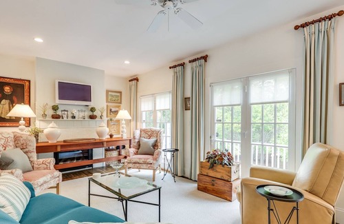 Brewster Cabaña | Welcome to this charming two-story Cape Cod Brewster Cottage