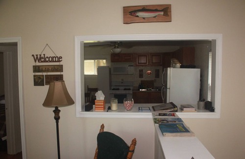 Lake Ripley Casa | Bienvenido a su hogar lejos de casa. Bienvenido a Cambridge Lake House.
