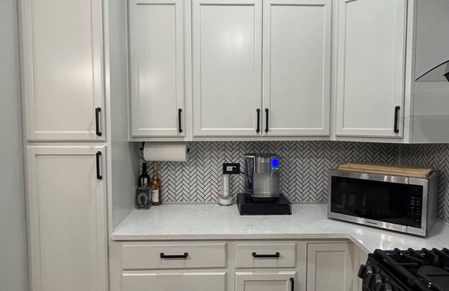 Des Plaines Casa | Welcome to your perfect getaway in our beautifully renovated home!