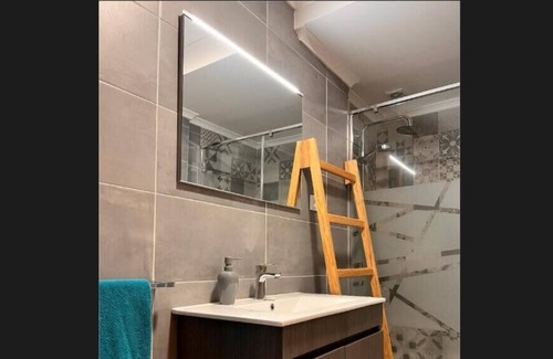 Ribeira Grande Apartamento | WelcomeBuddy - Azorean Sunset Loft - Ocean View & Natural Swimming Pools