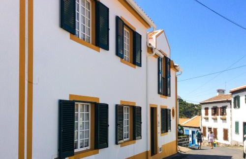 Ribeira Grande Apartamento | WelcomeBuddy - Casa da Praia - Moinhos Beach