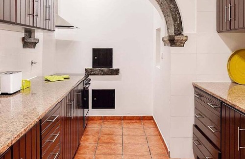 Caloura Casa | WelcomeBuddy - Casa Tia Néné - Green Glassyard